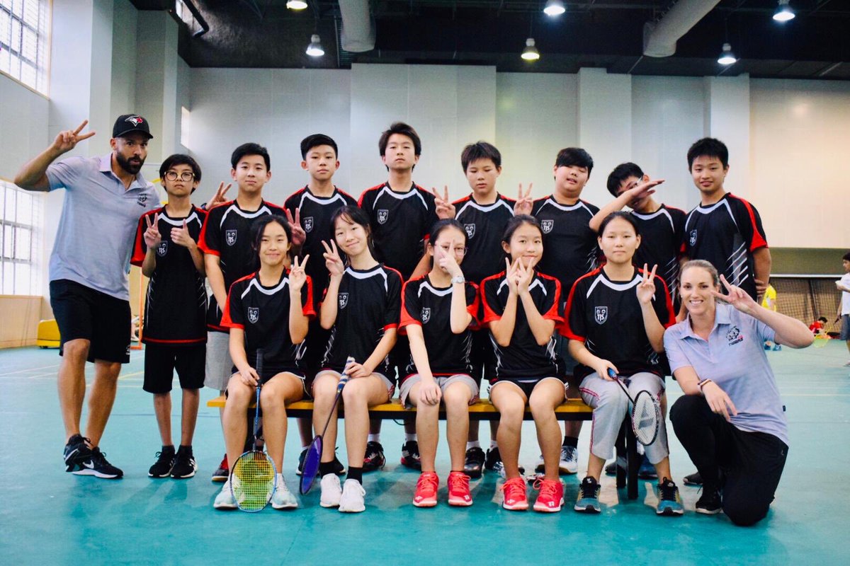 DanyjPE's tweet photo. Another great junior #badminton weekend at PRC! The players represented #TISMacao exceptionally well and everyone had a blast😁🏸 #TIStigers #character #alwayslearning #winsomelosesome @paigeivany https://t.co/q5MTmBvj3G
