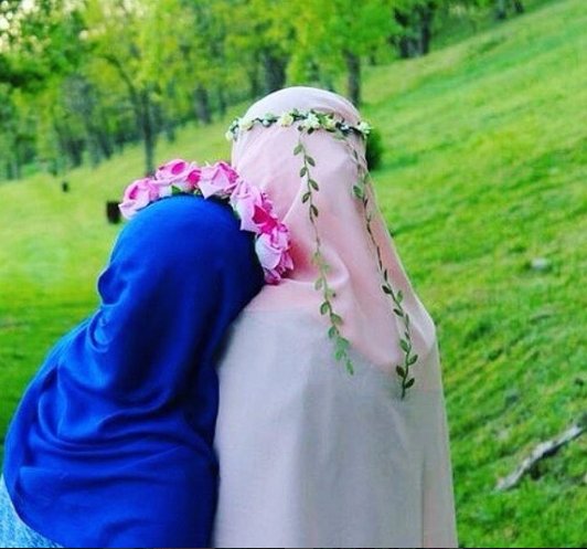 samraabbasi654's tweet photo. @SanaKhan_PK
ایک دوست میری زندگی میں ایسا ہے
پھولوں میں ایک گلاب جیسا ہے🌹
میری دوستی کی حد اس پہ ختم ہے
زمین پہ رہتا ہے مگر چاند جیسا ہے🌜
#SanSam👩❤️💋👩
#SoulSister👭
My Guria Apii❤️😘❤️ https://t.co/V0U2ltLddI