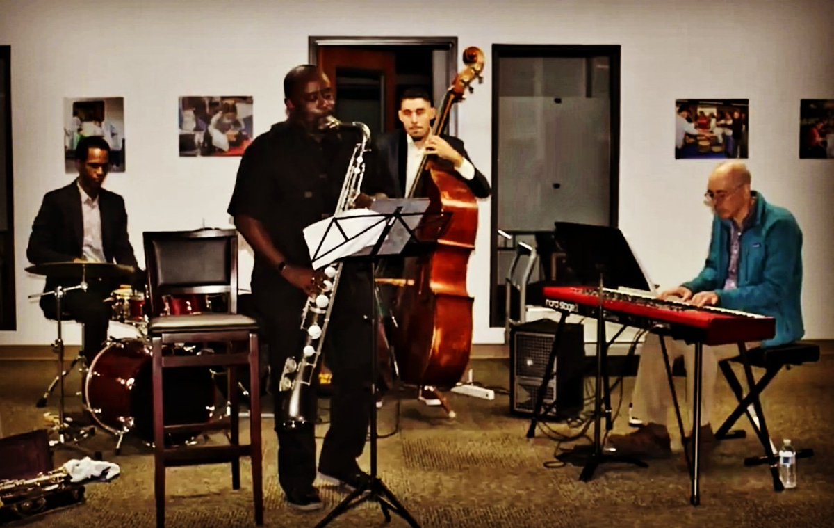 Ellington_Rflct's tweet photo. My band, the Steve Bowie Quartet, played a benefit in support of Foothill Unity Center in Monrovia. Of course, there was Ellington played! #foothillunitycenter @Foothill_Unity https://t.co/1DFrO1nwWq