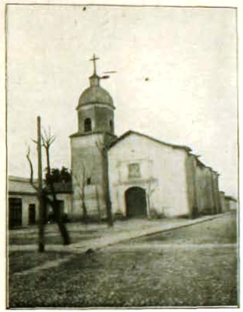 La Iglesia de La Merced de #Rancagua fue declarada Monumento Histórico el 11 de noviembre de 1954. Sirvió de refugio de las tropas patriotas en la Batalla de Rancagua en 1814. Foto Revista "Zig Zag", N.31, sep. 1905.