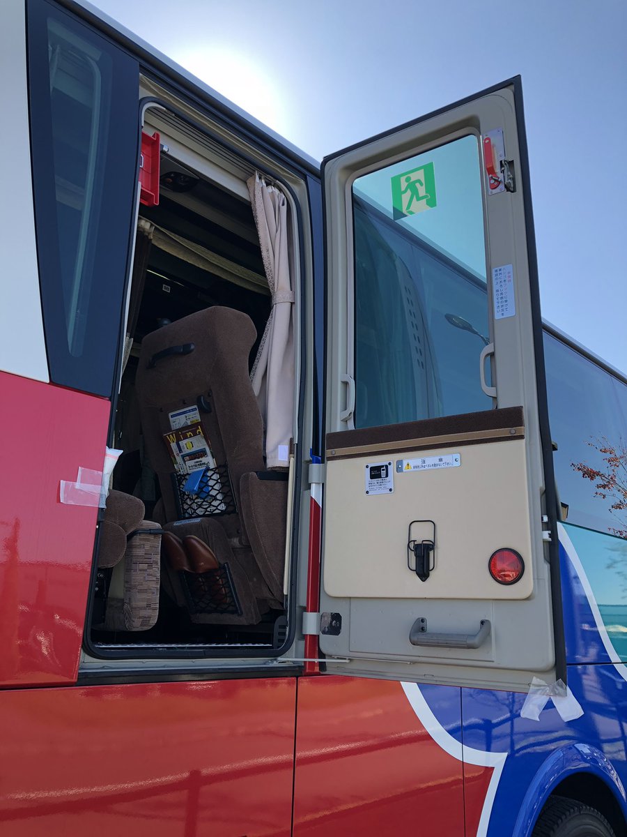 こまさーず A Twitter 本日土岐プレミアムアウトレットの名鉄バスイベントに夜行高速バス3706が登場 非常口と仮眠室を開放してました 行き先表示はどんたくでしたね