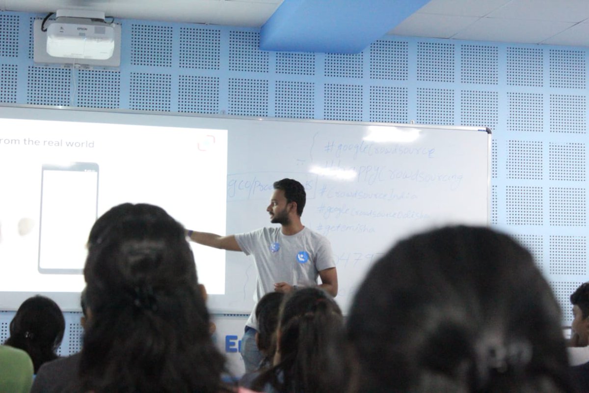 emishacommunity's tweet photo. Hands-on session with Google Lens
By @SkAyaz97

#crowdsourceindia
#happycrowdsourcing
#googlecrowdsourceodisha
#getemisha
#googlecrowdsourcing https://t.co/TqqIQWTQPH