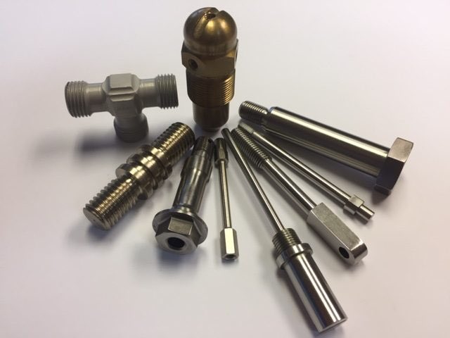 A #SundayMorning #SO to this weeks #WidgetOfTheWeek winner @ArnoldWraggLtd 

Showing some of their products: 
Locking nuts, Nylon nuts, Floating nuts, Aerospace nuts, Anchor nuts and how about some inconel and stainless steel bolts to hold these together 🔩

#GBmfg #UKmfg