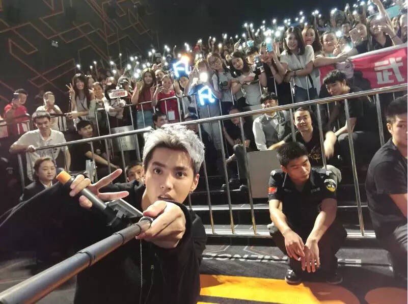 Meranti36116960's tweet photo. @KrisWu #KrisWu
#Wearenotbots
#WELOVEKRISWU
#BotParty2K18
No matter where you are, the robot will always support you, and will always give you the biggest carnival. https://t.co/o3zLqp5q6y