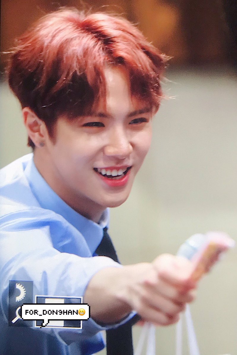 동한이에게😬 tweet media