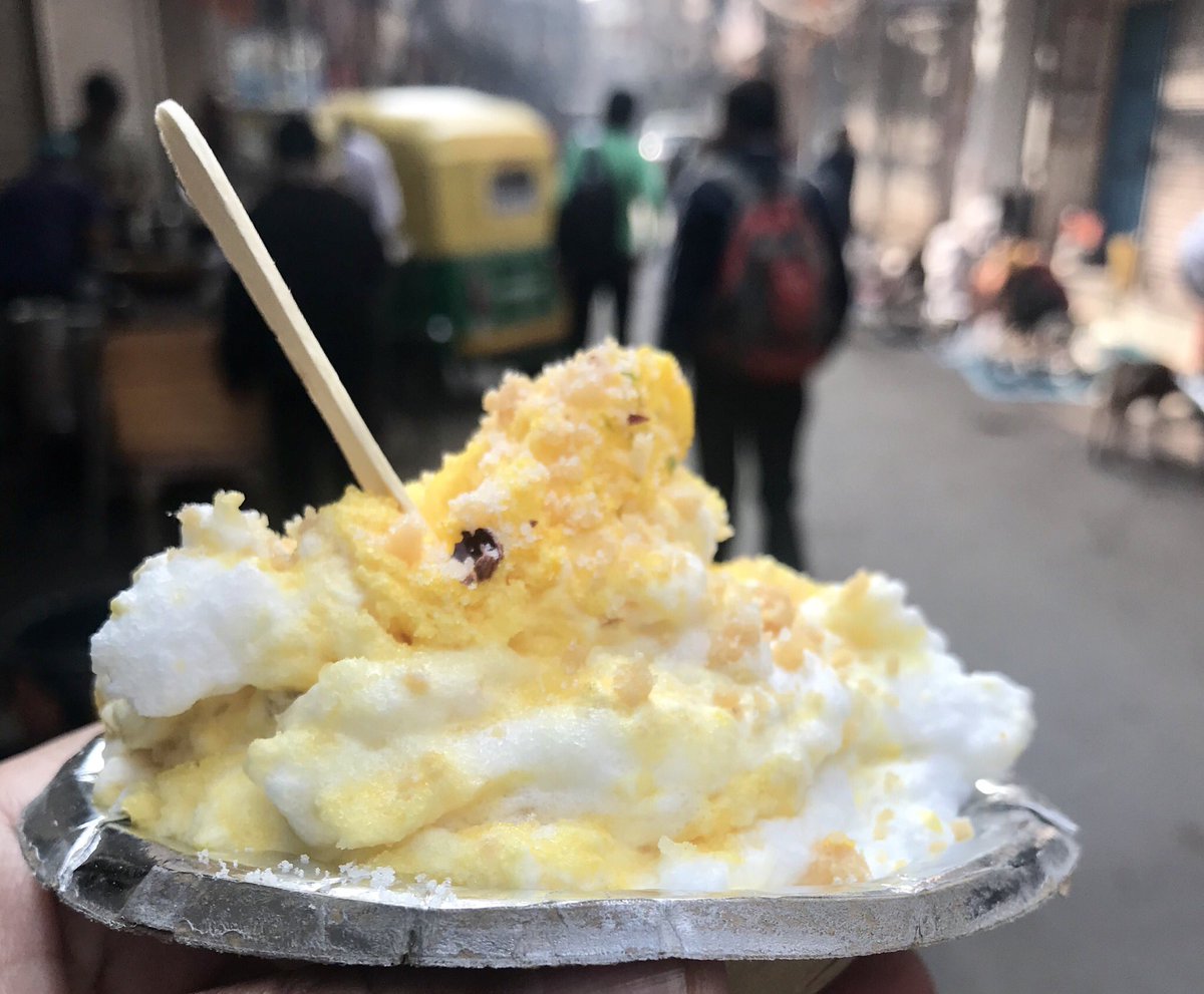 rajesh_tara's tweet photo. #Sunday #FoodExploration@ few #HoleInTheWall outlets.Started with #Tea & #BunMaska at a roadside opp #Chanakya. Next was #HanumanTemple in #ConnaughtPlace for #KachoriSubzi. Then Jain Sahab #Bedmi #Puri on Ansari Road.Lastly, #ChandaniChowk for #DaulatKiChaat.
#MagicofFlavours https://t.co/H0a9wAskHE