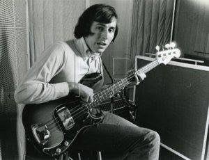 sukisukiseijin's tweet photo. 好きなベーシスト #ベースの日 #PaulMcCartney #RobStoner #BernieCalvert #JohnWetton https://t.co/cuCGx9NWNW