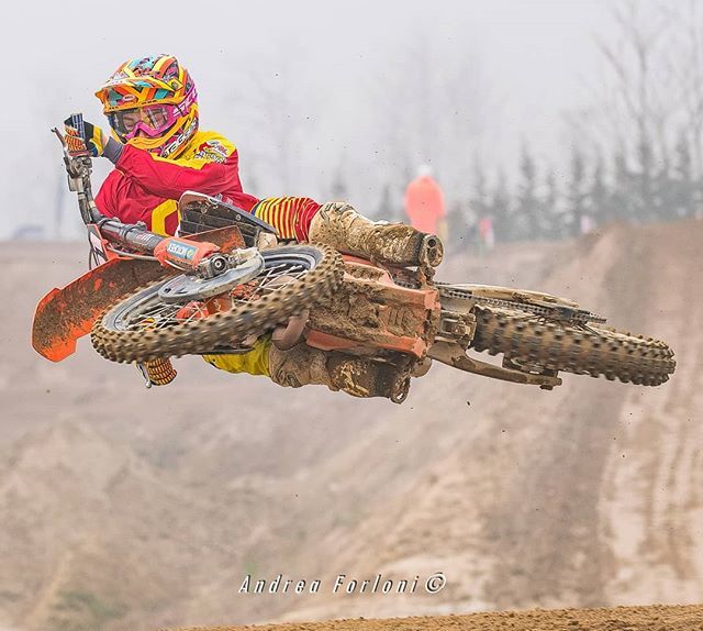 ubi747's tweet photo. Flat...
Nico Seiler
 #Mx #nofilter  #passion #Xoffroad #instasize #instagallery #instaphoto #Instadaily #all_shots #instamotogallery #instapic  #work #Instacool #picoftheday #photooftheday #moment #motorsport #eyes #style #awesome #instagood #fun #love #… https://t.co/KgiRfABKwF https://t.co/w45R1EWDkz