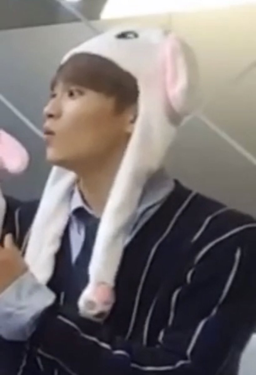 nctmarkarchive's tweet photo. 🥺 vs 😡 https://t.co/1DxrBCiv8B