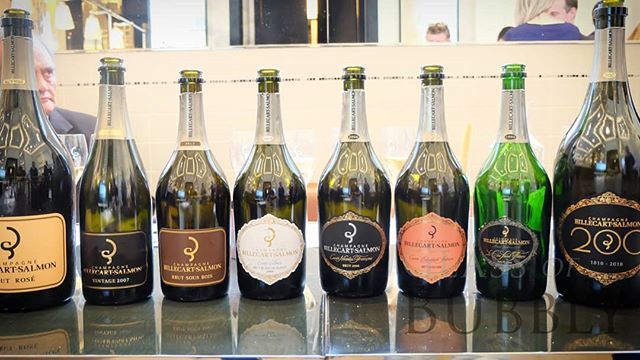 A vertical line up of #Champagne #billecartsalmon #billecart200 #Glassofbubbly #London. ift.tt/2FgJjhM