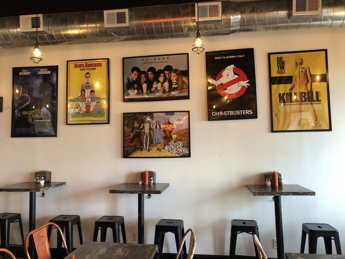UrbanNewJersey's tweet photo. hi twitter, meet urban burger. a black owned burger restaurant in NJ that also has vegan and vegetarian options. everything’s made to order and we play some pretty good music too 🤷🏾‍♂️ come pay us a visit:

13 Eastman St
Cranford, NJ https://t.co/KzYANiMmKY