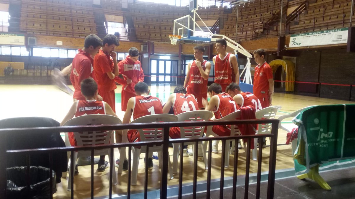 J_LTello's tweet photo. Tremenda victoria la que nos traemos de Almansa.

Que partidazo de los 9 jugadores.

Hemos disfrutado, sufrido y demostrado que queremos seguir sumando 

🏀🍊🏀 https://t.co/3rvjrGCddS