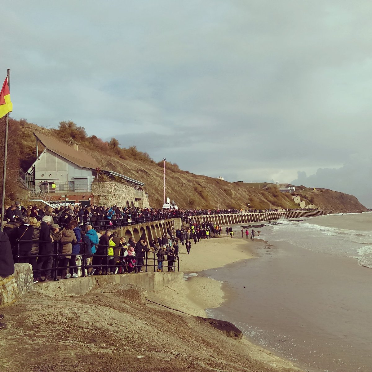 Thank you #folkestone #pagesofthesea #1418now @1418now #Remembrance2018 #dannyboyle #sunnysands #remembrance #lestweforget