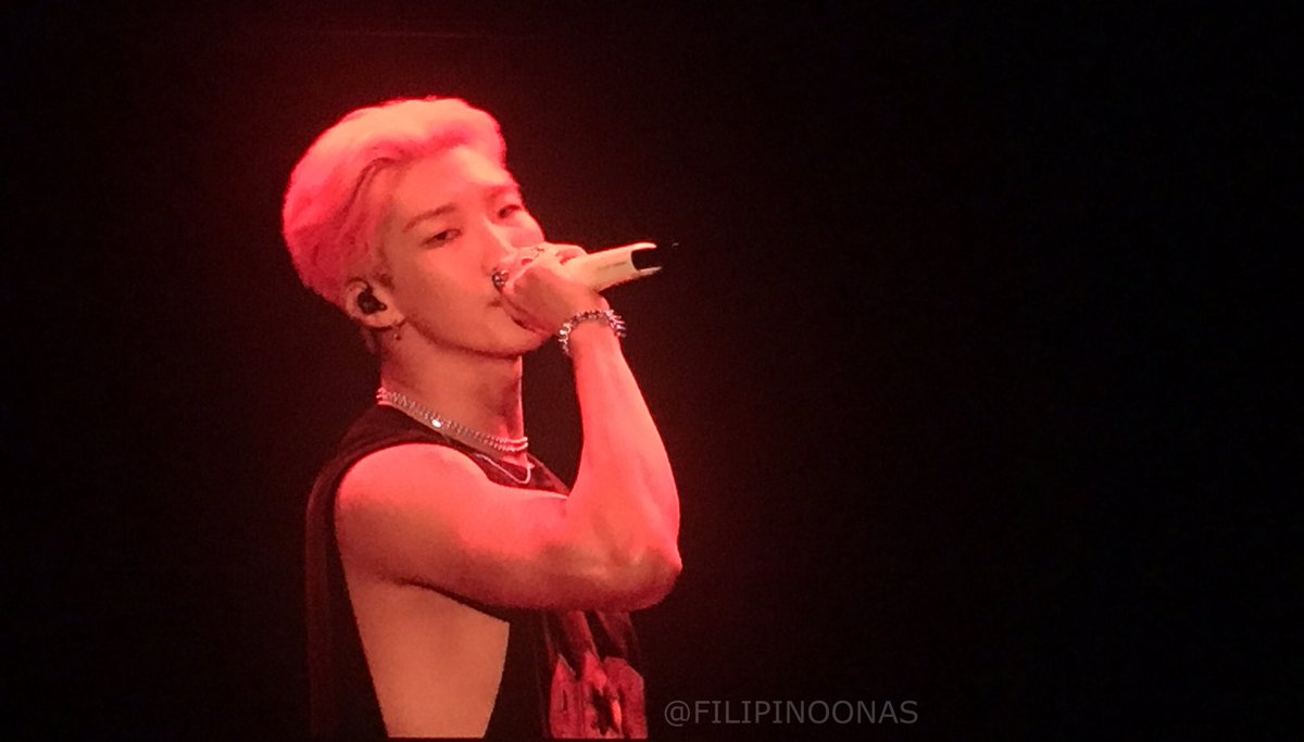 FilipiNoonas's tweet photo. [181110] IM DEAD #이승훈 #위너 #승훈 #FilipiNoonas #WINNERinManila #WINNERinManila2019 #WINNER https://t.co/NMGISvXGRa