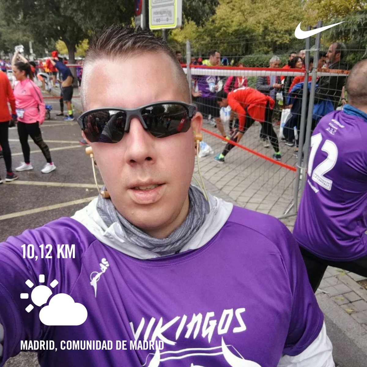 Lainez8's tweet photo. Hoy tocaba correr por mis Vikingos!!! Hoy hermanación de Indios y Vikingos por las calles de Madrid. Todo un placer!!! #vikingos #indios #derbiaficiones #demenosamas #runnerBuche #kmsdefelicidad @realmadrid @euromaster_es https://t.co/eRpPhVmnpL
