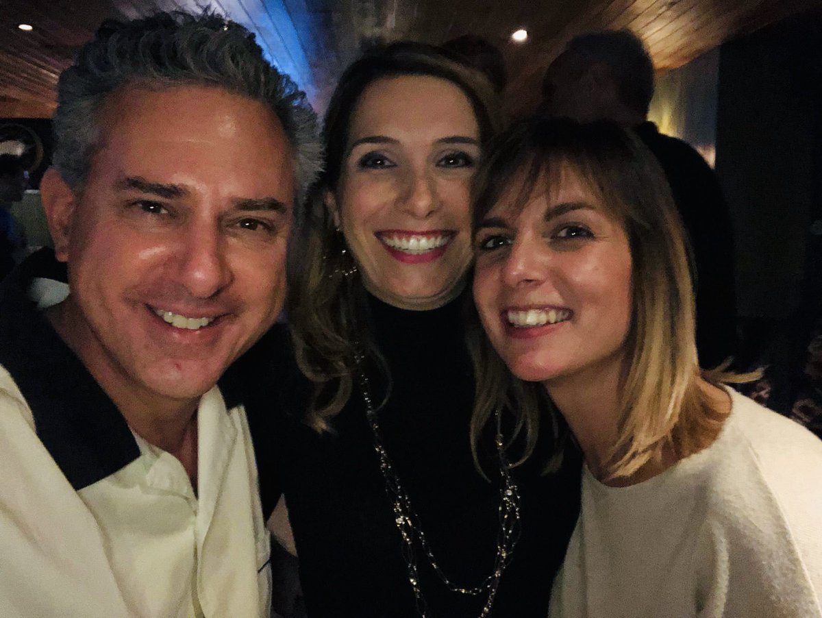 COSSardegna's tweet image. Intense and amazing weekend at the @LondonVision clinic to learn the most innovative technique on #presbyopia correction. Thank you @DrDanReinstein for sharing your knowledge with all of us! #teamCOS