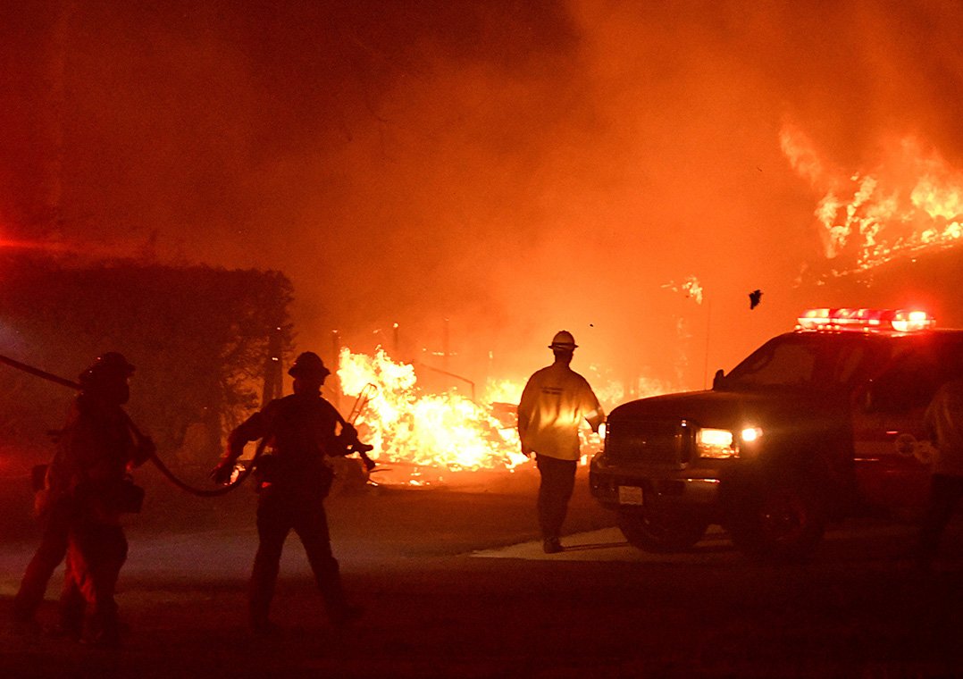 Número de mortos em incêndio na Califórnia sobe para 25 bit.ly/2AZ3g8M