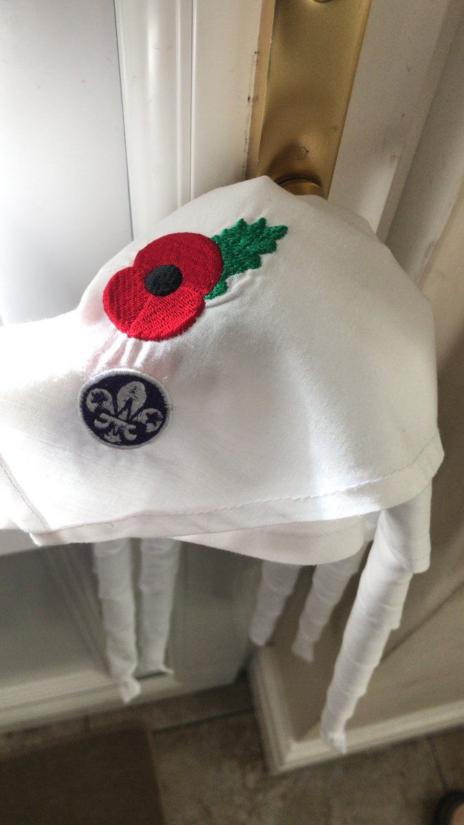 1stLlantwit's tweet image. An excellent, very smart and respectful turnout from our #Scouts today for #LlantwitMajor remembrance. #iScoutCymru