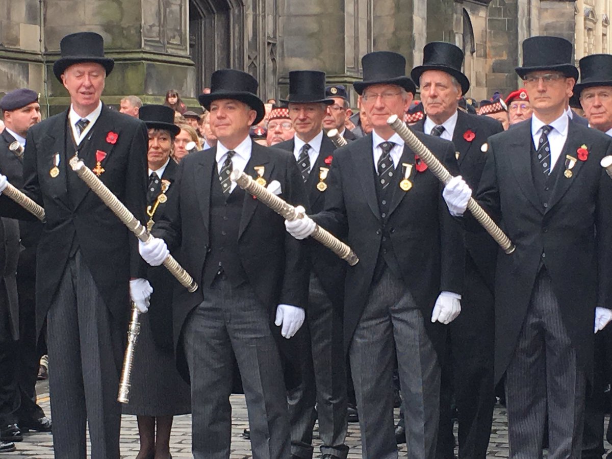 Edinburgh Remembers #thankyou100 @WW100Scotland @LegionScotland @poppyscotland @LordProvostEdin