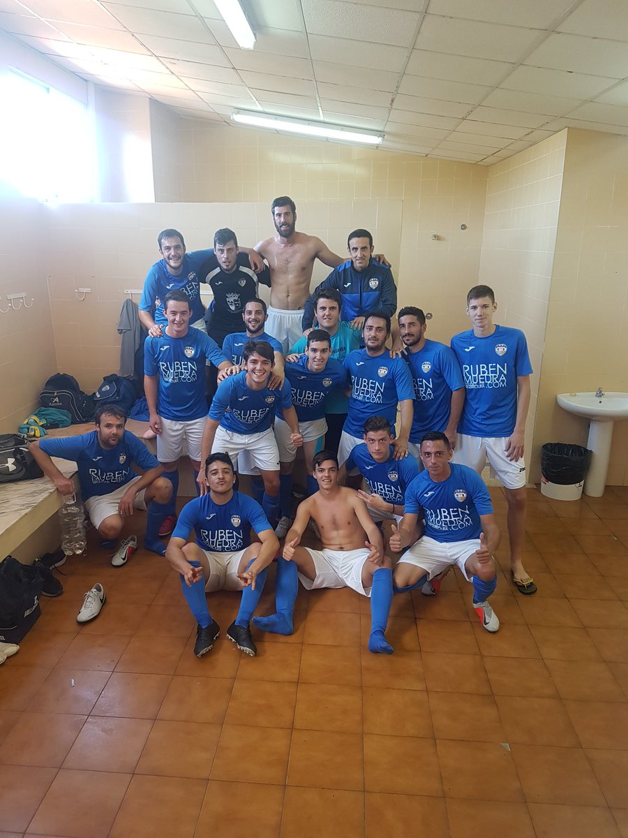 Bien chavales, bien!!!! Victoria, de nuevo, en el Roberto Gil... Al final no nos van a ir mal los campos gigantes... <a href="/RIBARROJACF/">RIBARROJACF AFICIÓN</a> b 0-1 <a href="/CDPedralba/">CD Pedralba</a> #vamospedralba #trespuntacos