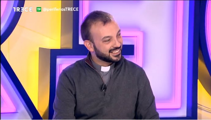 ReligionTRECE's tweet photo. 🔴Hoy además celebramos el #DID18 con Luis Melchor, párroco de nuestra señora de los Apóstoles en Madrid. https://t.co/PtMKz7vufV https://t.co/j1zkCEVwq3