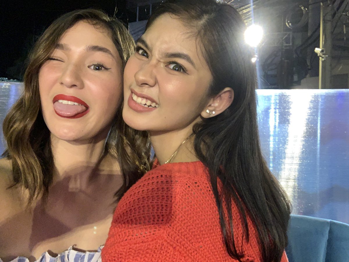 barbieeimperial's tweet photo. Who's watching PBB?
#PBBCompl8 https://t.co/roVqLZXMRK