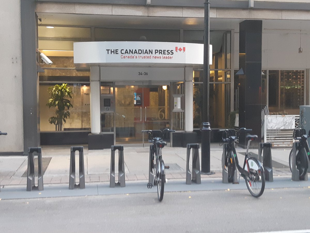 WhynotThompson's tweet photo. Keep up the great work @CdnPress and keep me fed (nom nom...) Miss you, @Toronto https://t.co/cdnthGTI1w