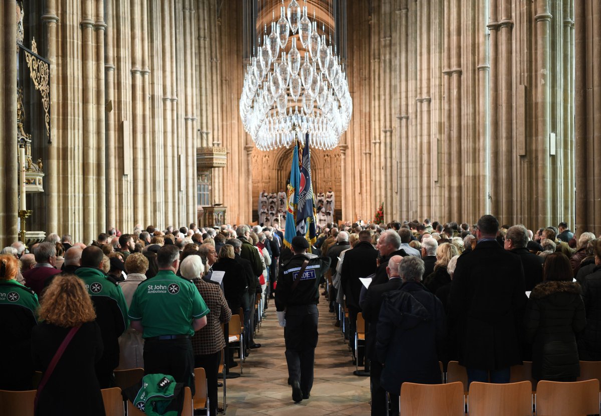 CburyCathedral's tweet photo. Standards and colours brought in to the Nave for this morning's service under the Boat of Remembrance - 100 glass amphorae.... #lestweforget18 #RemembranceDay2018 #armistice100 https://t.co/1Eo6nSXCND