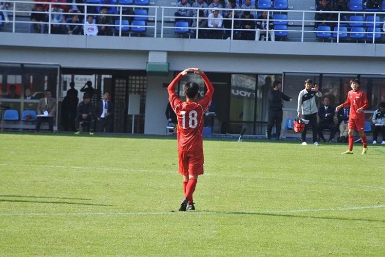 RyotaroAraki's tweet photo. 選手権県大会優勝しました!!
3年生とまた一緒に試合ができると思うと嬉しいです。
日本一になれるように頑張ります。
ゆうやのぶんまで暴れてきます！
@yuya111218 https://t.co/K6ISyfeBwM