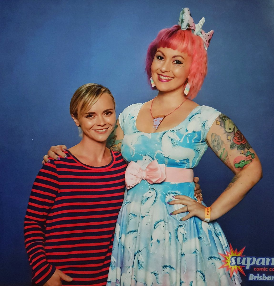 rockfotze's tweet photo. She is the most precious bby angel who must be protected at all costs 💖 #christinaricci #supanova2018 https://t.co/vFucBjpbFB