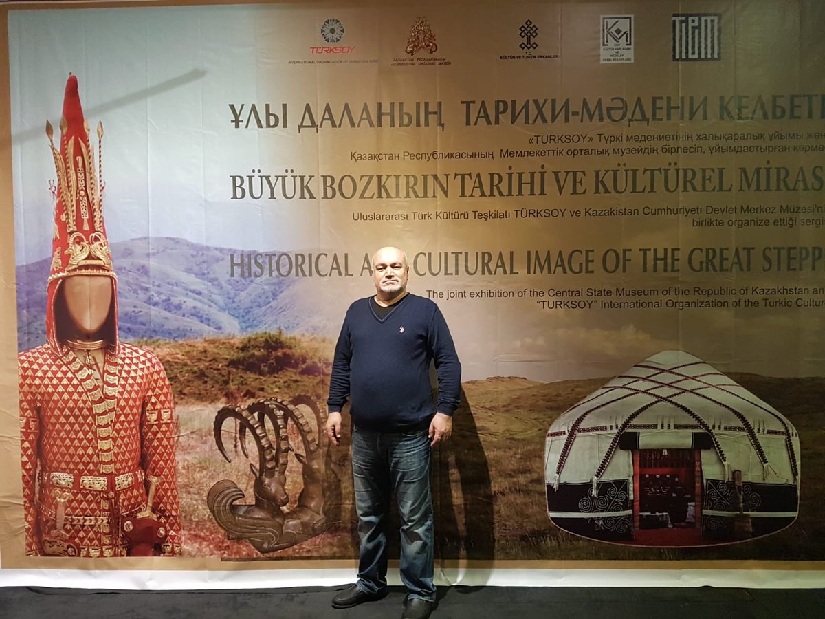 Sultanahmet’te bulunan Türk ve İslam eserleri müzesinde Büyük Bozkırın Tarihi ve Kültürel Mirası adıyla sergilenen eserleri Eski Türk Tarihi ile ilgilenen herkesin görmesini tavsiye ederim. Bu vesileyle  Türksoy Genel Sekreteri Düsen Kaseinov’a teşekkür ederim.