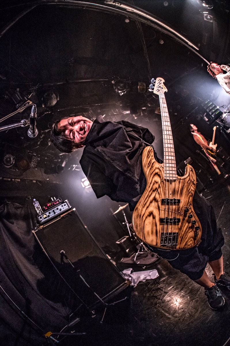 sfpgjnhn's tweet photo. ベースの日！！
ゆうと。いつもお世話になっております🙇🏻‍♂️
アトリエちゃん木目が美しい。。
(ps. PCが上手く扱えずとある動画が投稿できていません。笑)
#ベースの日 https://t.co/DyHinhRIaz