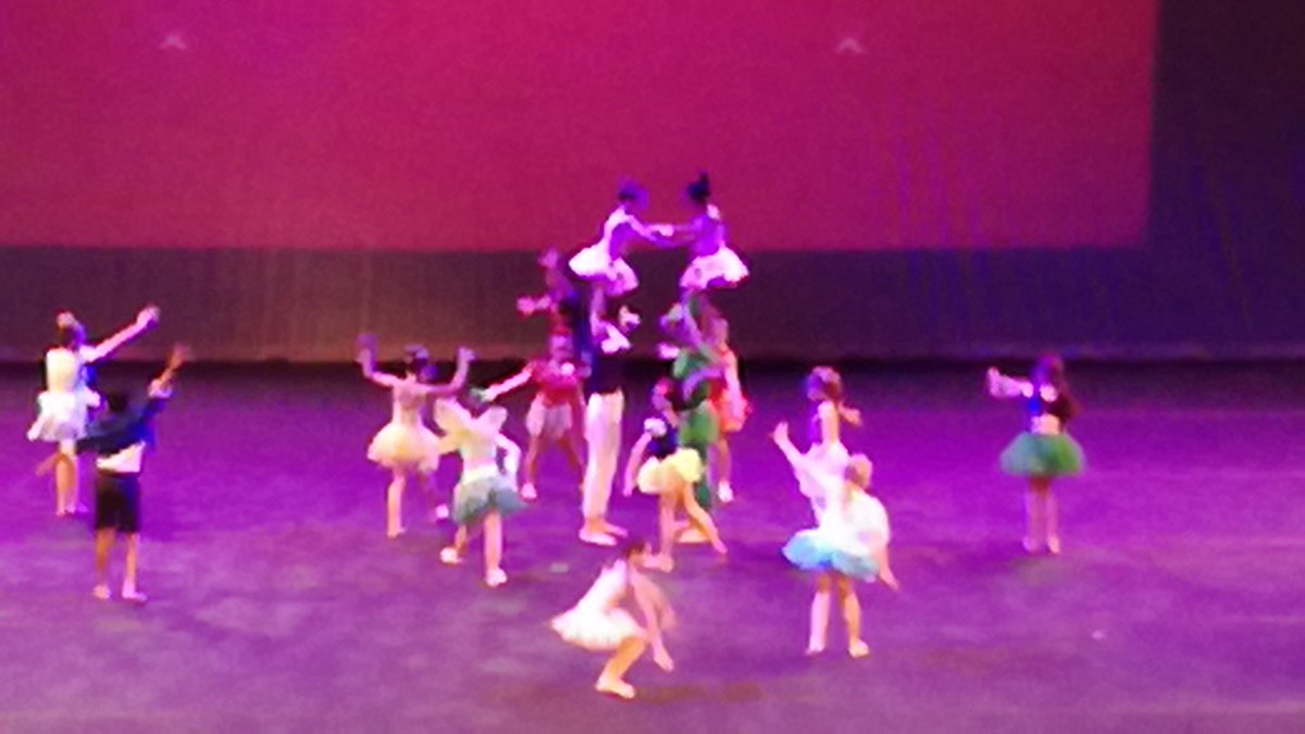 #gymfusion Coleshill Gymnastics Display Squad building pyramids....