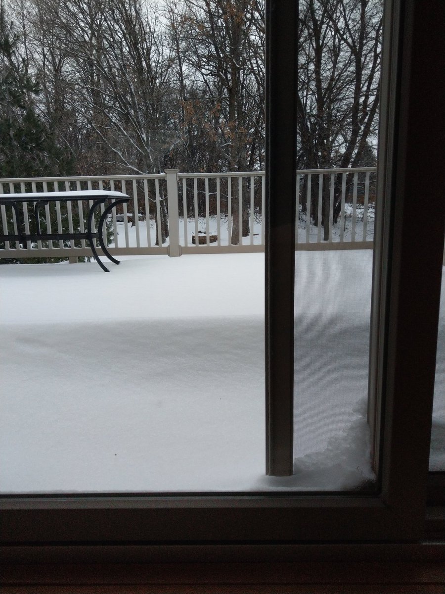 BruceMcKirdy's tweet image. When November seems more like January. #nomore #Mnproblems #SNOvember