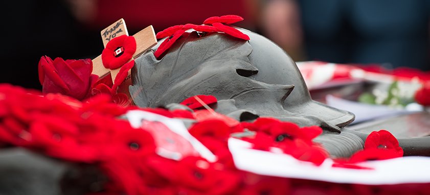 On the 11th hour of the 11th day of the 11th month we remember and give thanks! Feeling thankful to all those who have served &amp;countinue to serve. The life we enjoy today is due to those who sacrificed their lives for generations of peolple they will never meet ❤️ #RemebranceDay