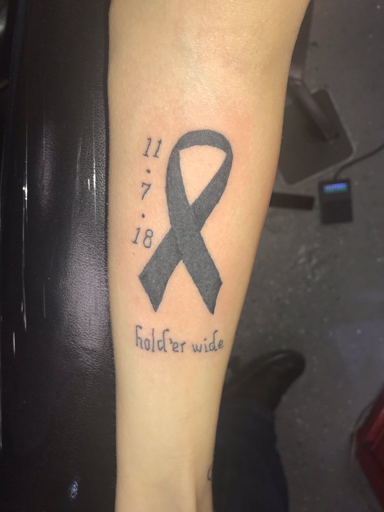 flyryee's tweet photo. This is for you Jakers. I love you so much 😔💔
#ThousandOaksStrong #prayforthousandoaks https://t.co/ikbxQYn6bn