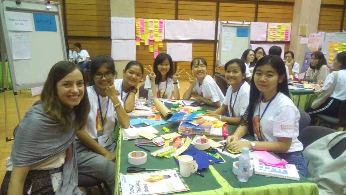 icubedigital's tweet photo. Participants were split into groups and introduced to the concept of #DesignThinking as a problem-solving approach.

Looking forward to great solutions coming up tomorrow.

#i4iideathoncambodia #women4women #HackThePad

2/2 https://t.co/ETizTVvtgt
