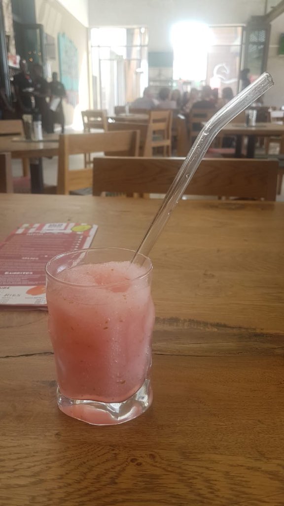 SolventLilly's tweet photo. Happy client...thank you @phumum for your support.
#Glassstraws are not a fashion statement they are a way in which we are changing our environment for the good. We are being part of the solution #onestrawatatime❤️🐬🐳🐙🐢🌊🌍! Join the movement order your straws with me🌱🌱🌱 https://t.co/DcW7bH8zxp