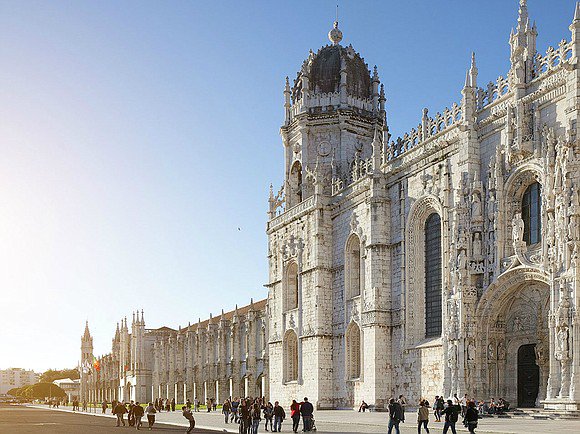 Portugal_ES's tweet photo. Lisboa: ciudad de antiguo y nuevo.

#European #Destination #WTA #WorldTravelAward #Lisbon #Portugal🇵🇹

https://t.co/NA9rpuz7FM https://t.co/gwKx3gRILc