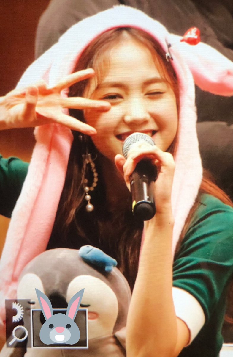 010907com's tweet image. 181111 당산 팬싸인회 프리뷰

LOVE 🐰💖

@iMe_Dreamnote 
#드림노트 #수민 #박수민