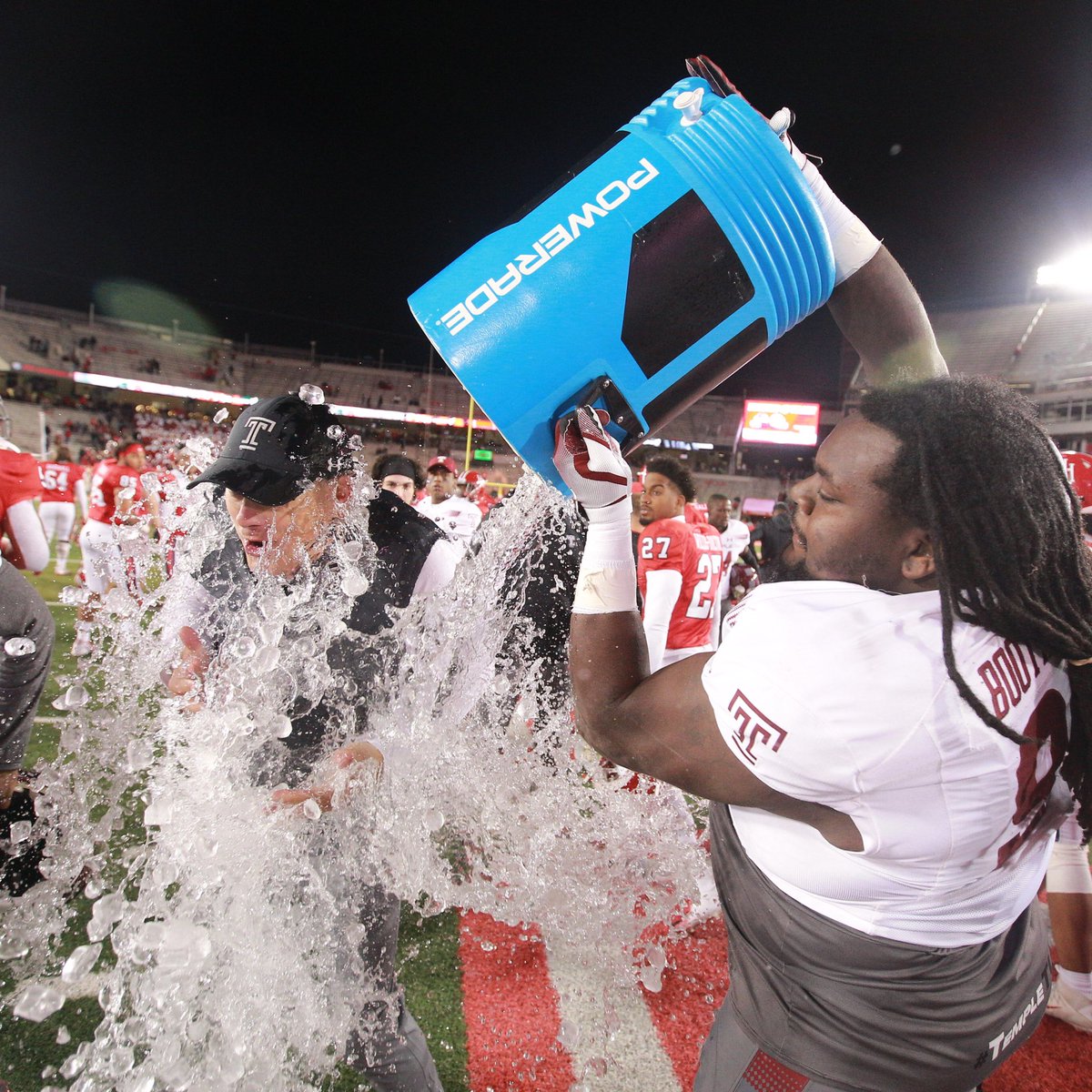 Temple_FB's tweet photo. 1-0 feeling 😁>>>> https://t.co/JNAiIOk63f