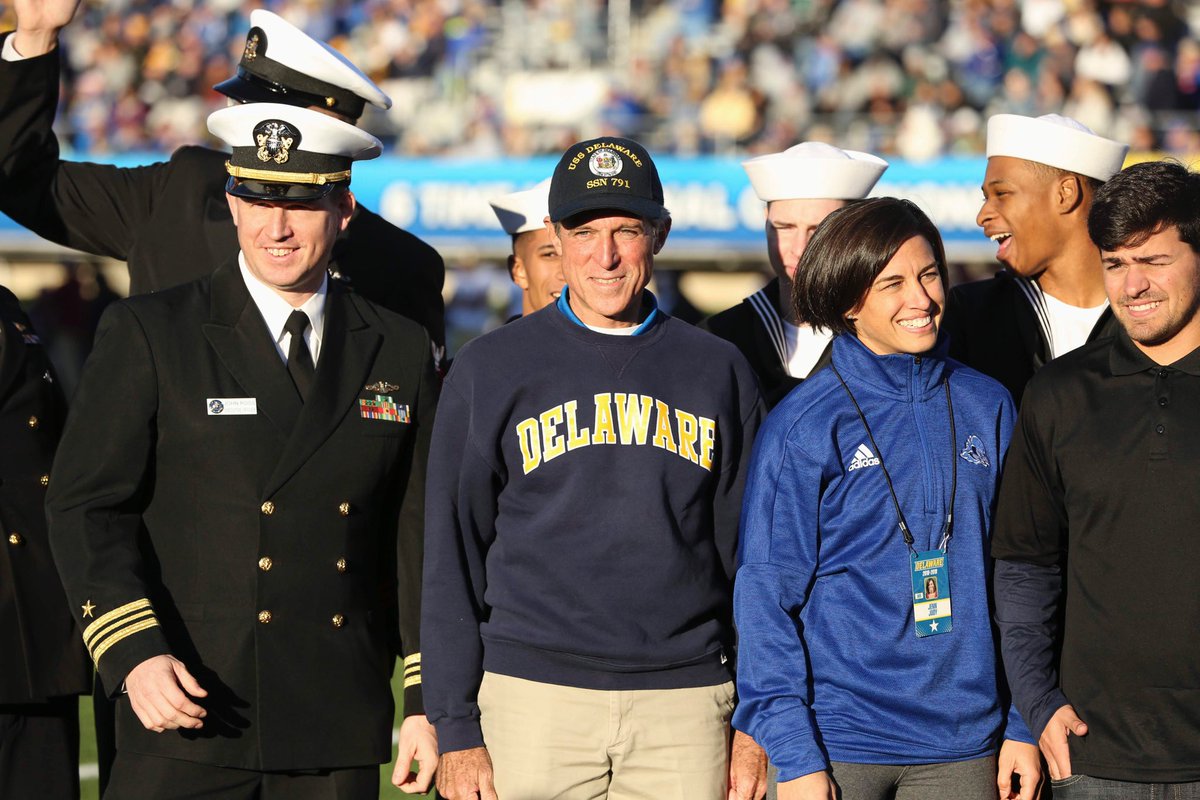 UDBlueHens's tweet photo. Happy #VeteransDay2018 to all those that keep us safe. #BlueHens https://t.co/eodI97TX5r