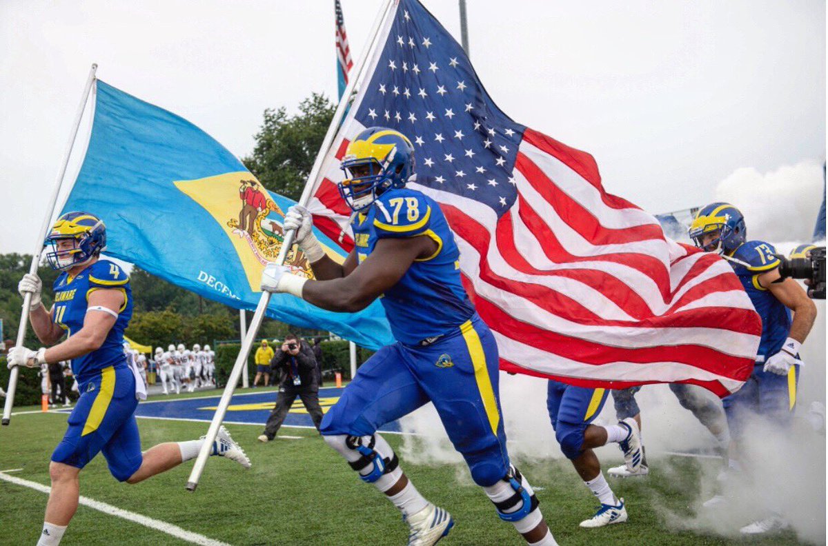 UDBlueHens's tweet photo. Happy #VeteransDay2018 to all those that keep us safe. #BlueHens https://t.co/eodI97TX5r