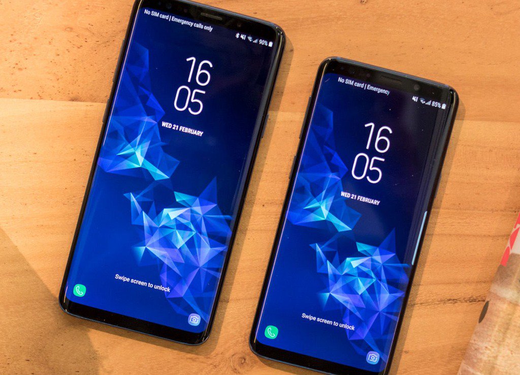 TechboundShop's tweet image. Galaxy S9 or S9+ 📱
Which one do you have?

Follow us on Instagram: instagram.com/techbound_offi…  

#Techbound