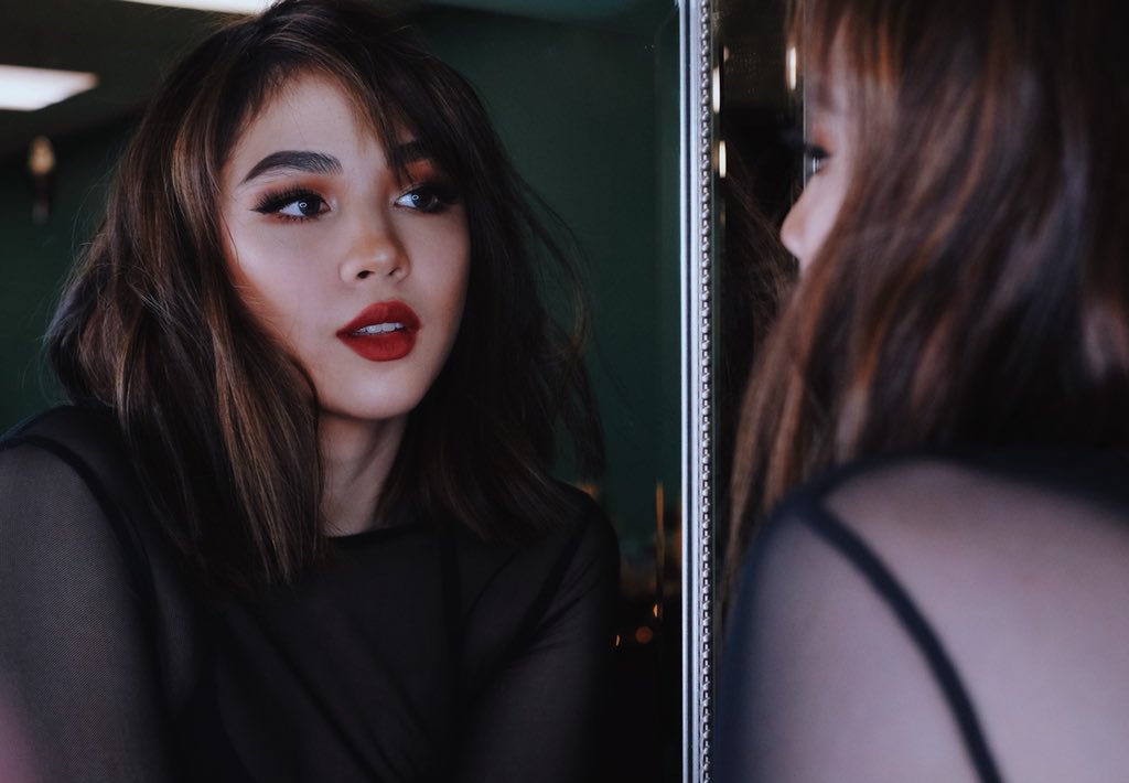 superjanella's tweet photo. she taught me love
she taught me patience
how she handles pain
that shi ‘s amazin’
🥀 https://t.co/VU1IV0Zf5i