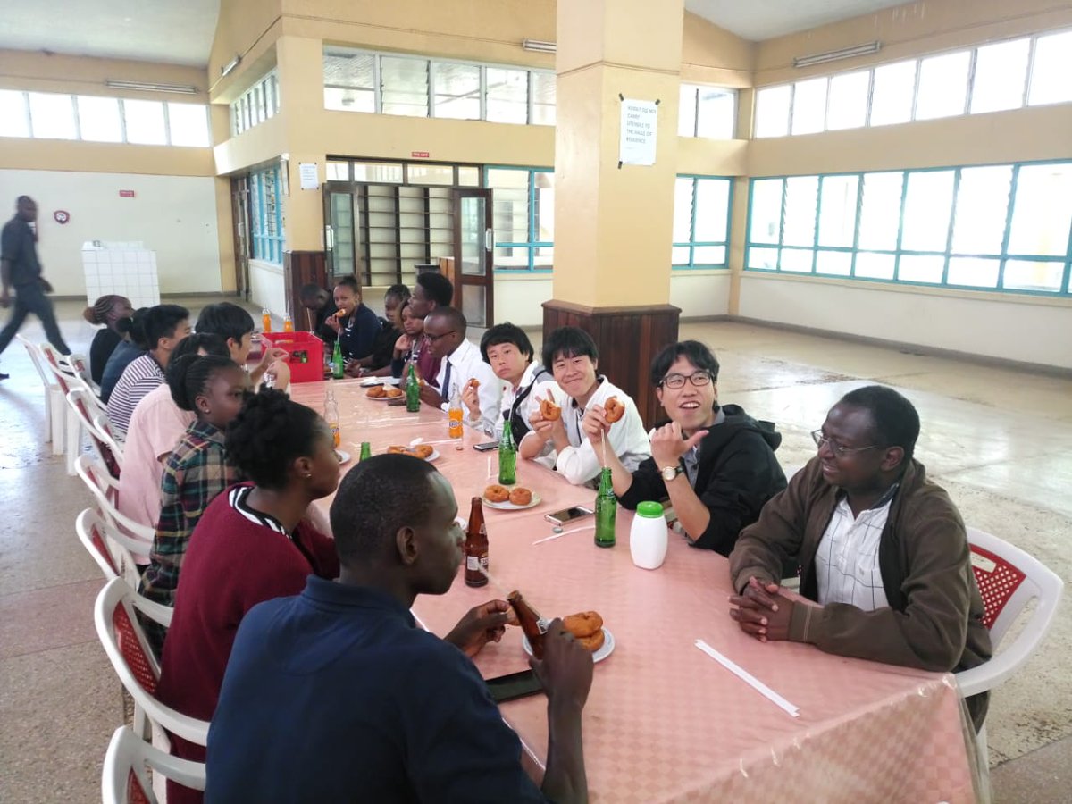 KenyaPeer's tweet photo. On 10th Nov 2018, PMAK EXECUTIVES hosted guest from, CARP, UPF, Korea and Japan on a consultative meeting at the University of Nairobi, Chiromo campus.
Thank you all who made to that meeting looking forward to meet all PMAK members on 21st "inauguration" of PMAK. https://t.co/Y4fQEgtIU0