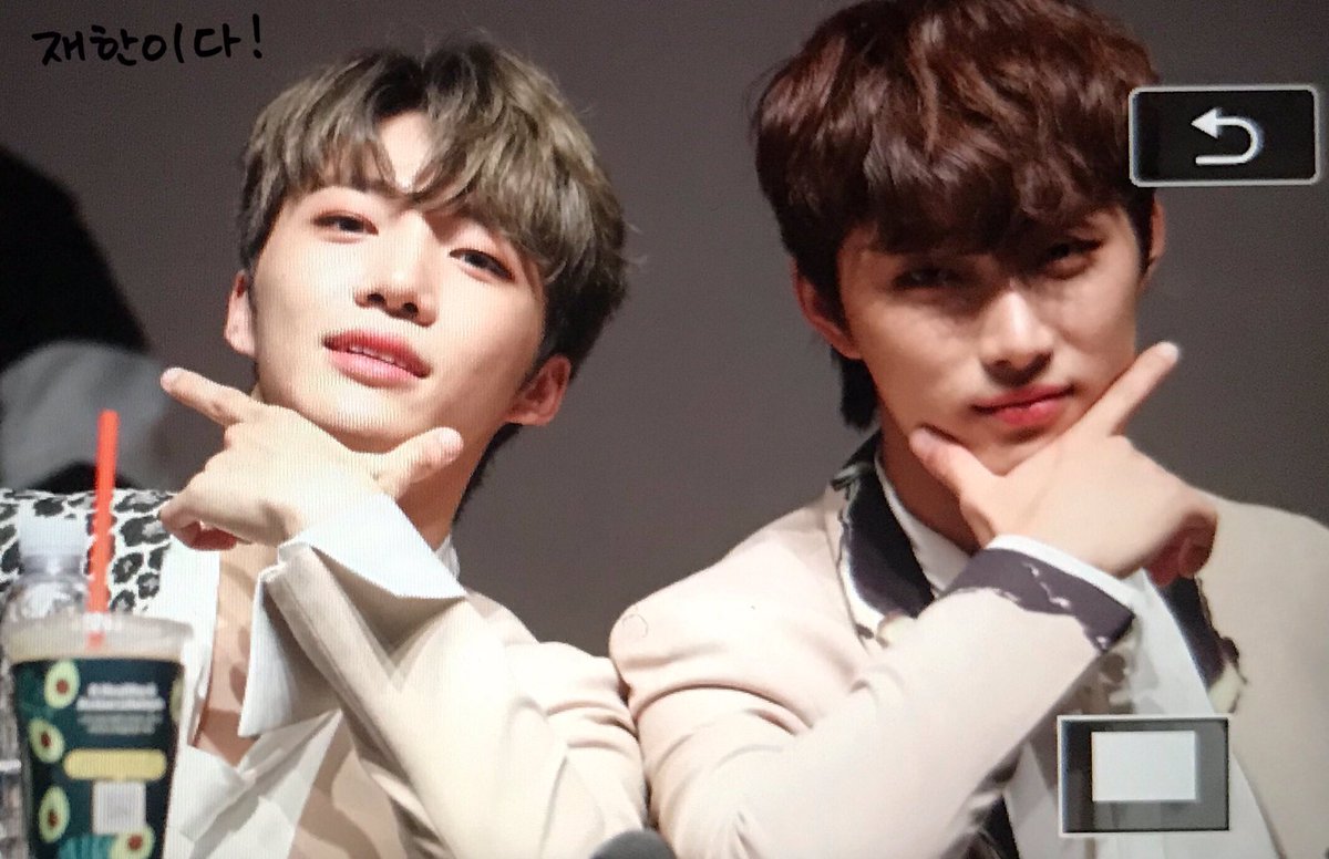 _1995_07_01_'s tweet photo. 181111 팬사인회 프리뷰
#SPECTRUM #스펙트럼 #김재한 #재한 #화랑 #박종찬
-
구오즈 미모 우주 세계 최고야🥰 https://t.co/EOdOaZ3okJ