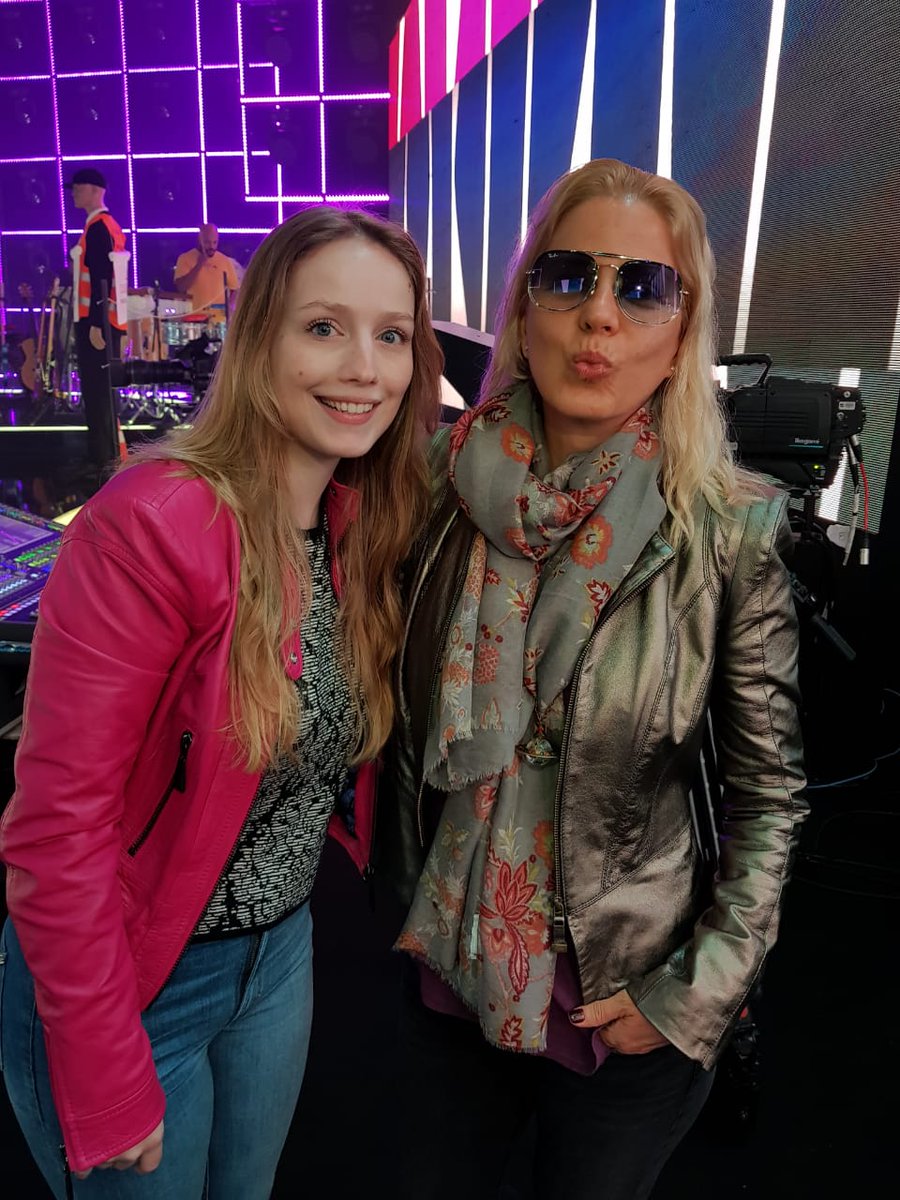 PaulaTollerProd's tweet photo. Logo mais, Paula Toller ao vivo no PopStar!

#PaulaToller #PalcoPopStar #PopStar #PaulaTollerNovoShow #ShowCEQ #ShowComoEuQuero #ComoEuQuero #CEQ #TourComoEuQuero #PróximaParadaMarinaDaGlória #AProducao #TeamMalu #MaluRodrigues https://t.co/qUddUp7KKs