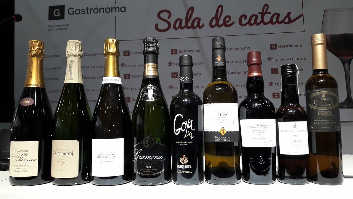 RocioUrium's tweet photo. Hoy en #gastrónomavalencia2018, champán y Jerez de la mano de @FerrerPepe
Feliz de ver allí #finoenramauriun
Foto: Montessano Delicatessen
#gastronomavalencia #cata #catadejerez #catachampanyjerez #finoenrama #urium #bodegasurium #vinosdejerez #sherrywine #sherrylover #vino #wine https://t.co/MVs4XAU2Y1
