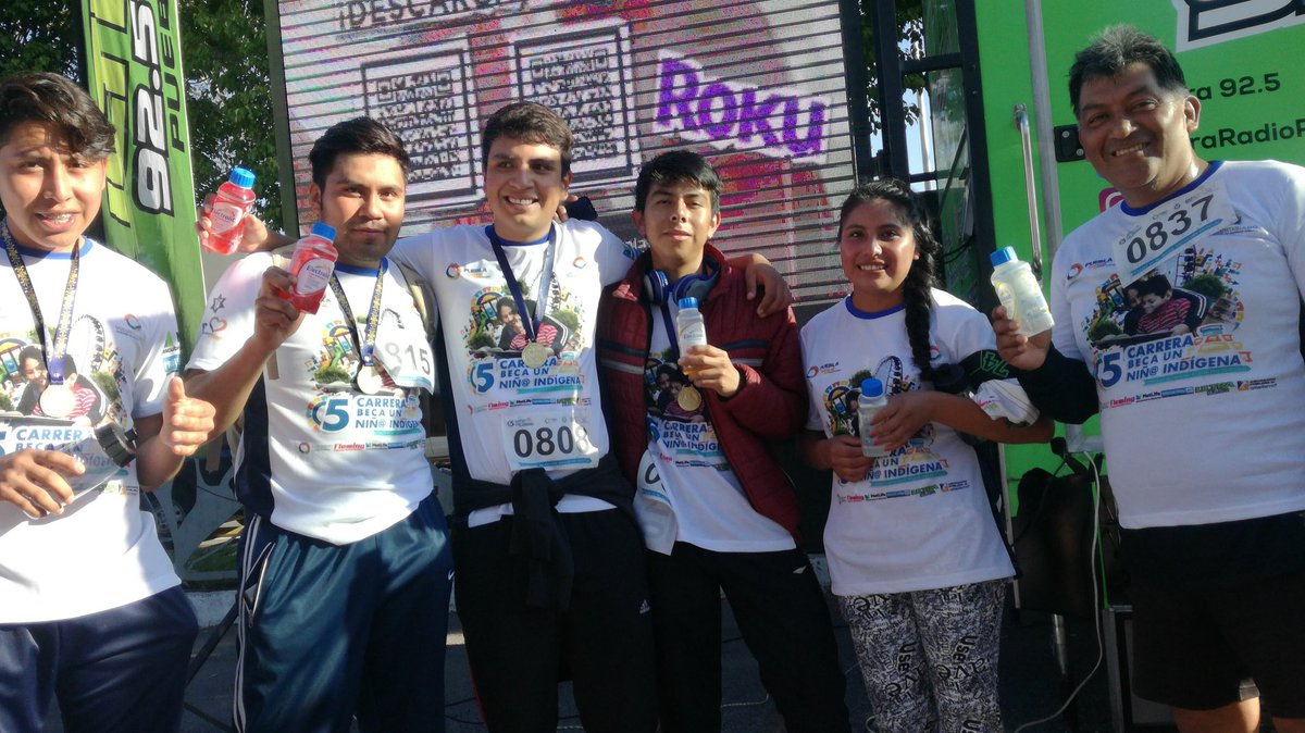 SSPCarrera's tweet photo. Recuerda hidratarte después de correr, ya que en una hora de carrera tu cuerpo pierde una cantidad importante de líquido, equivale del 2 al 5 % del peso corporal. https://t.co/sb1FqPLd4N
